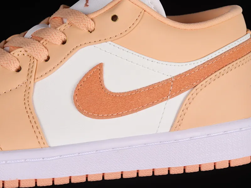 All categories Air Jordan Jordan series basketball shoes Air Jordan 1 Low Z version Air Jordan 1 Low AJ1 Joe 1 white and orange low-top cultural and leisure sports sneakers DC0774-801